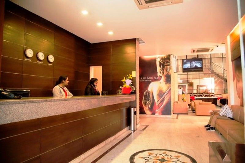Hotel La Suite New Delhi Bagian luar foto
